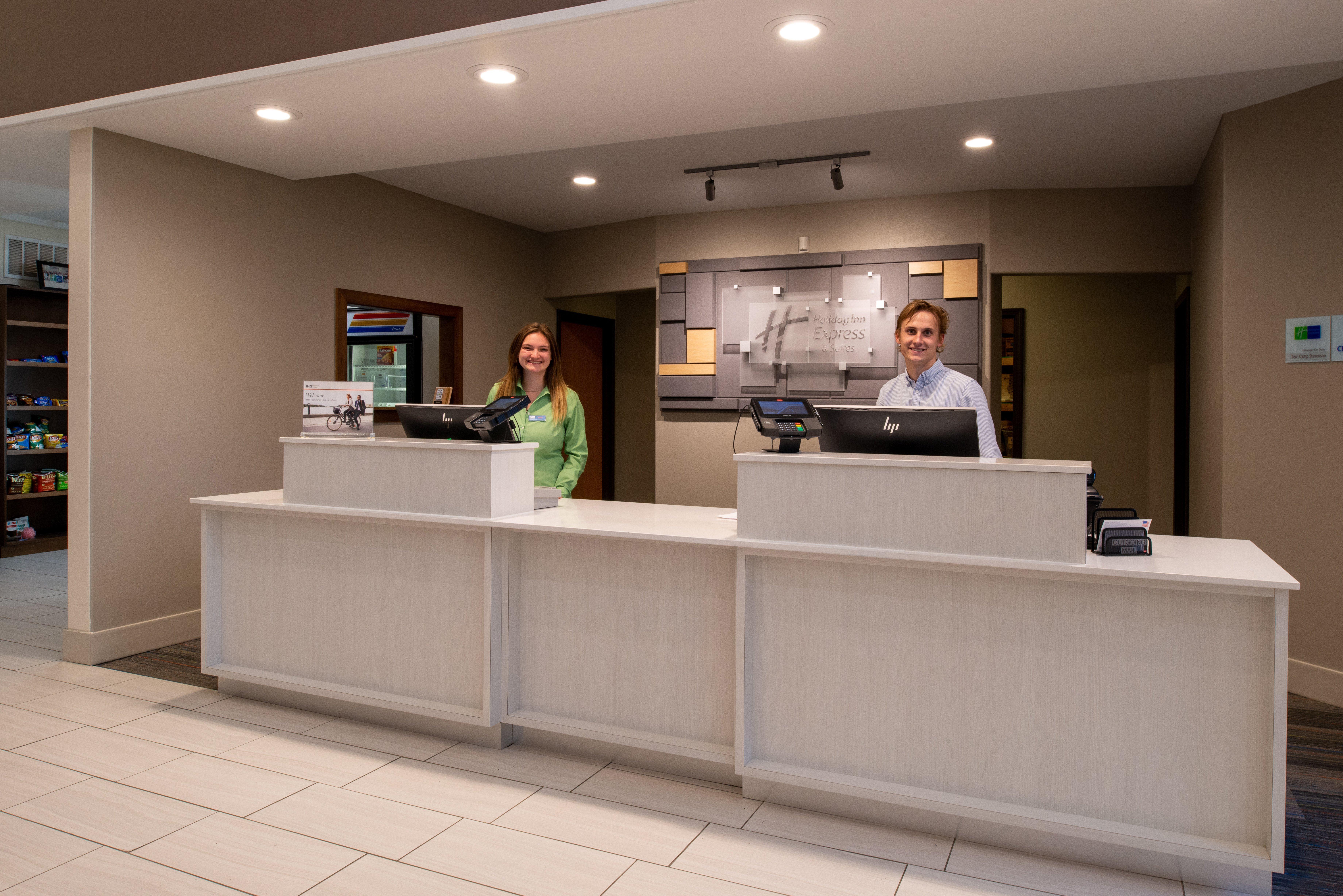 Holiday Inn Express Hotel & Suites Gunnison By Ihg Exterior photo