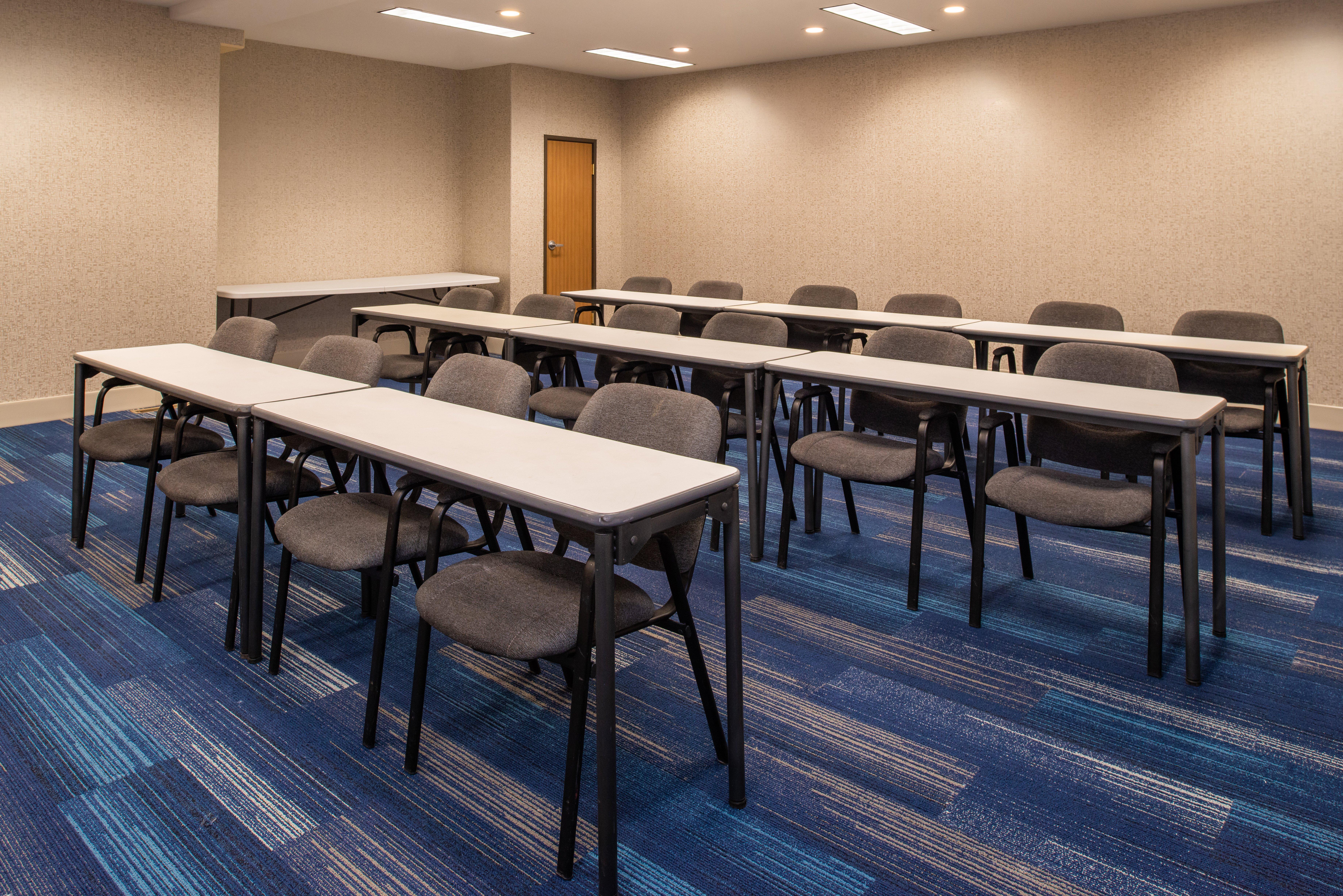 Holiday Inn Express Hotel & Suites Gunnison By Ihg Exterior photo