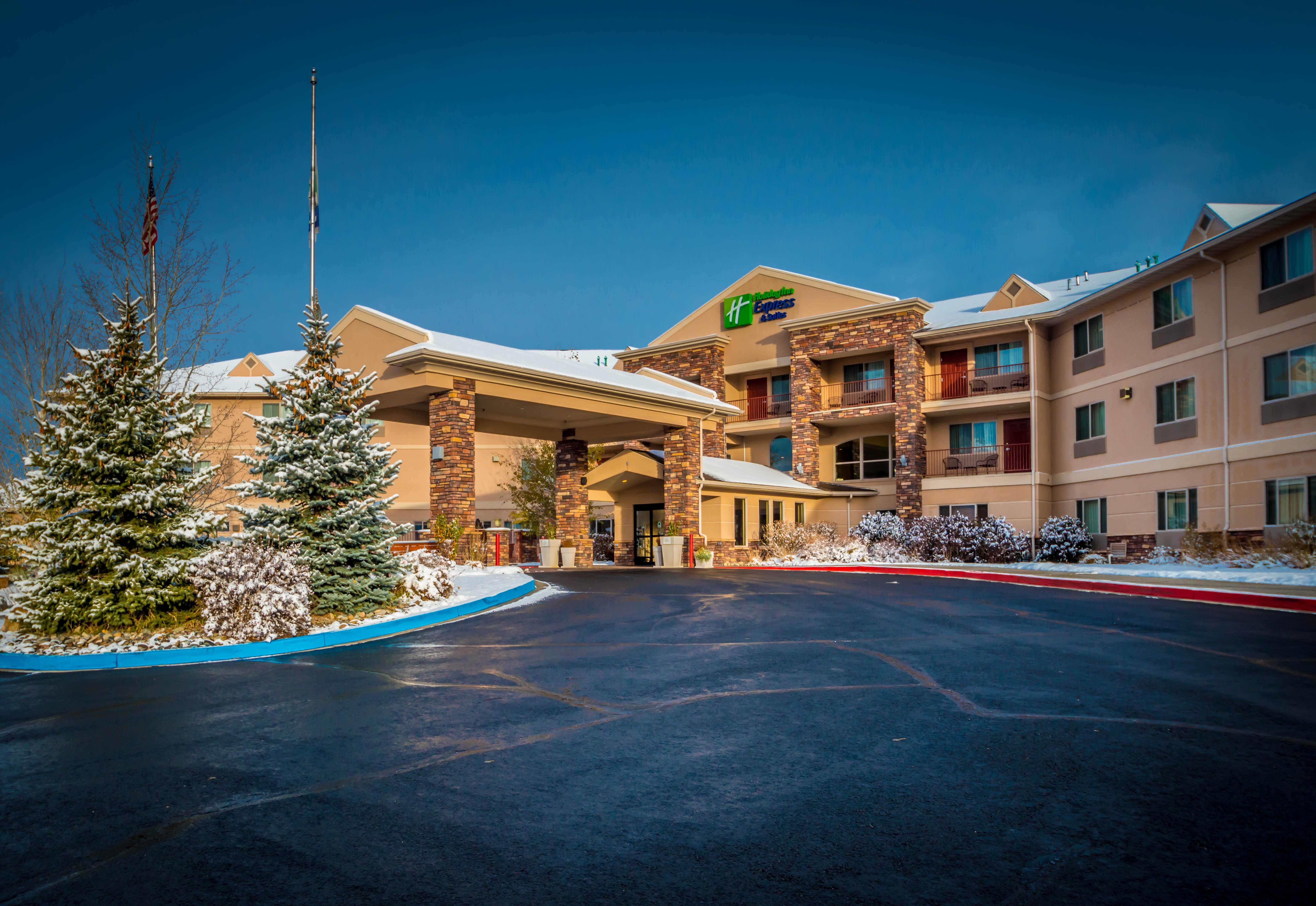 Holiday Inn Express Hotel & Suites Gunnison By Ihg Exterior photo