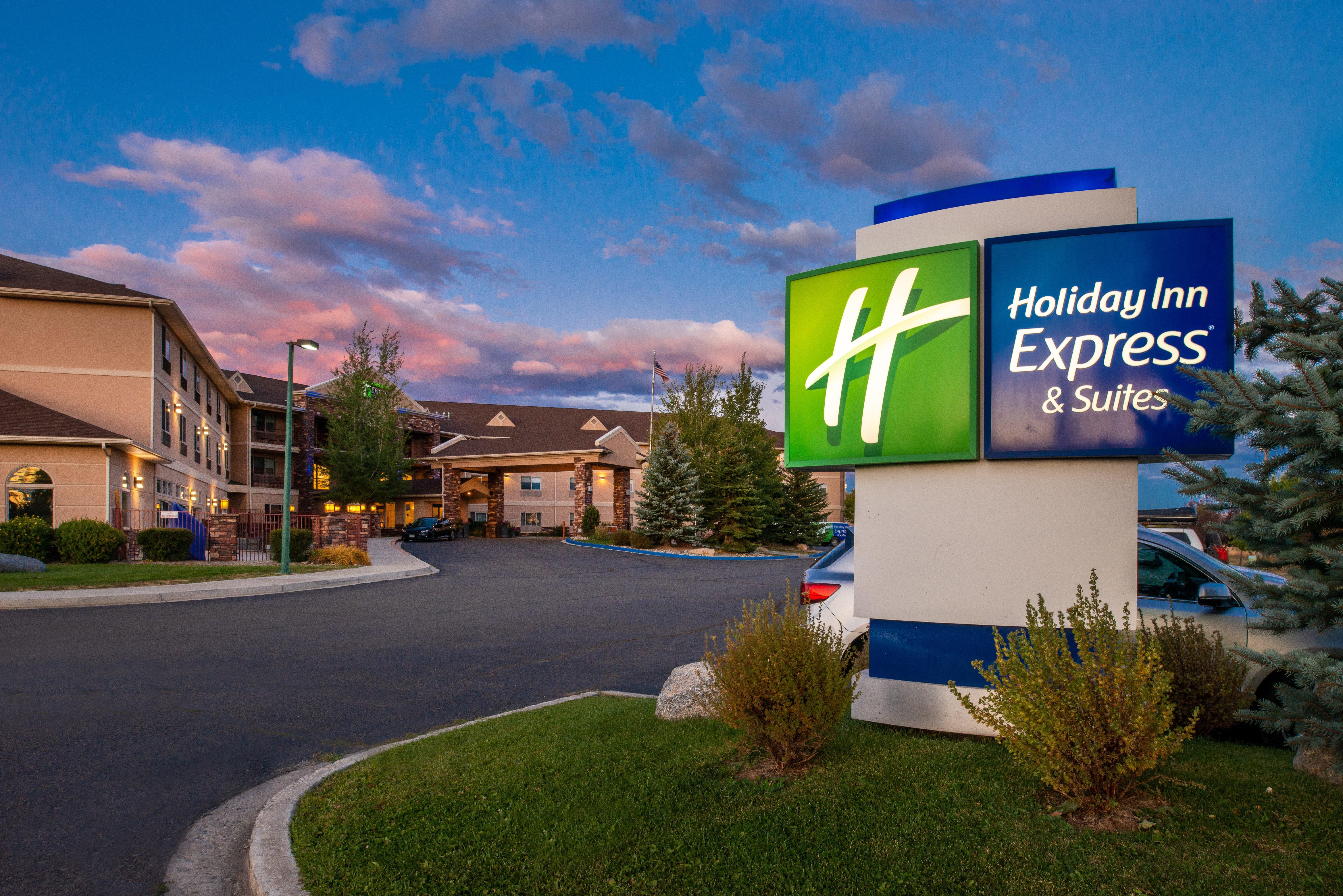 Holiday Inn Express Hotel & Suites Gunnison By Ihg Exterior photo