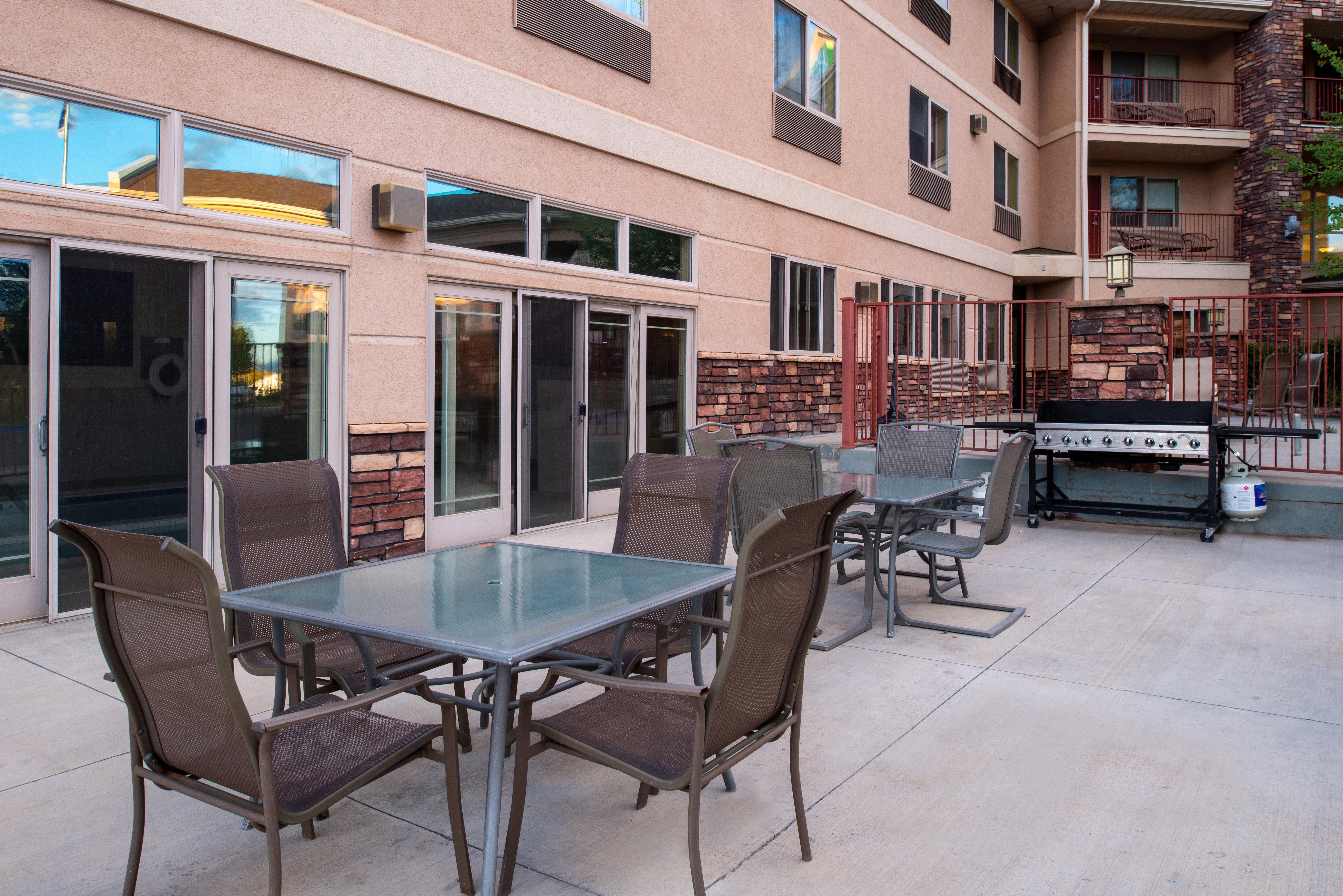 Holiday Inn Express Hotel & Suites Gunnison By Ihg Exterior photo